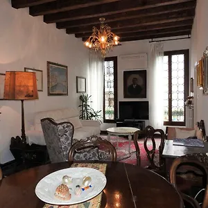Apartment La Poetessa, Venice